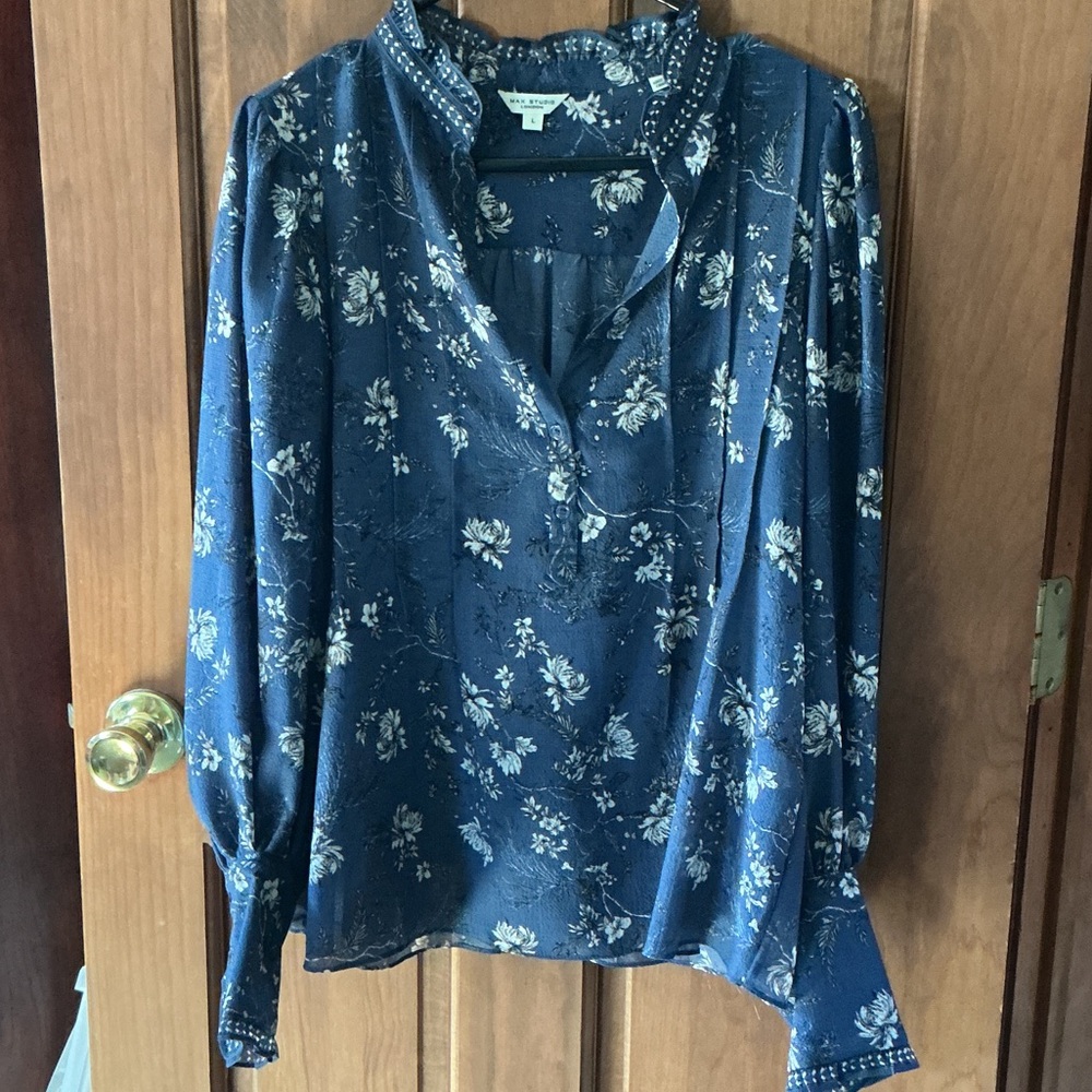 Max Studio Midnight Blue Floral Blouse